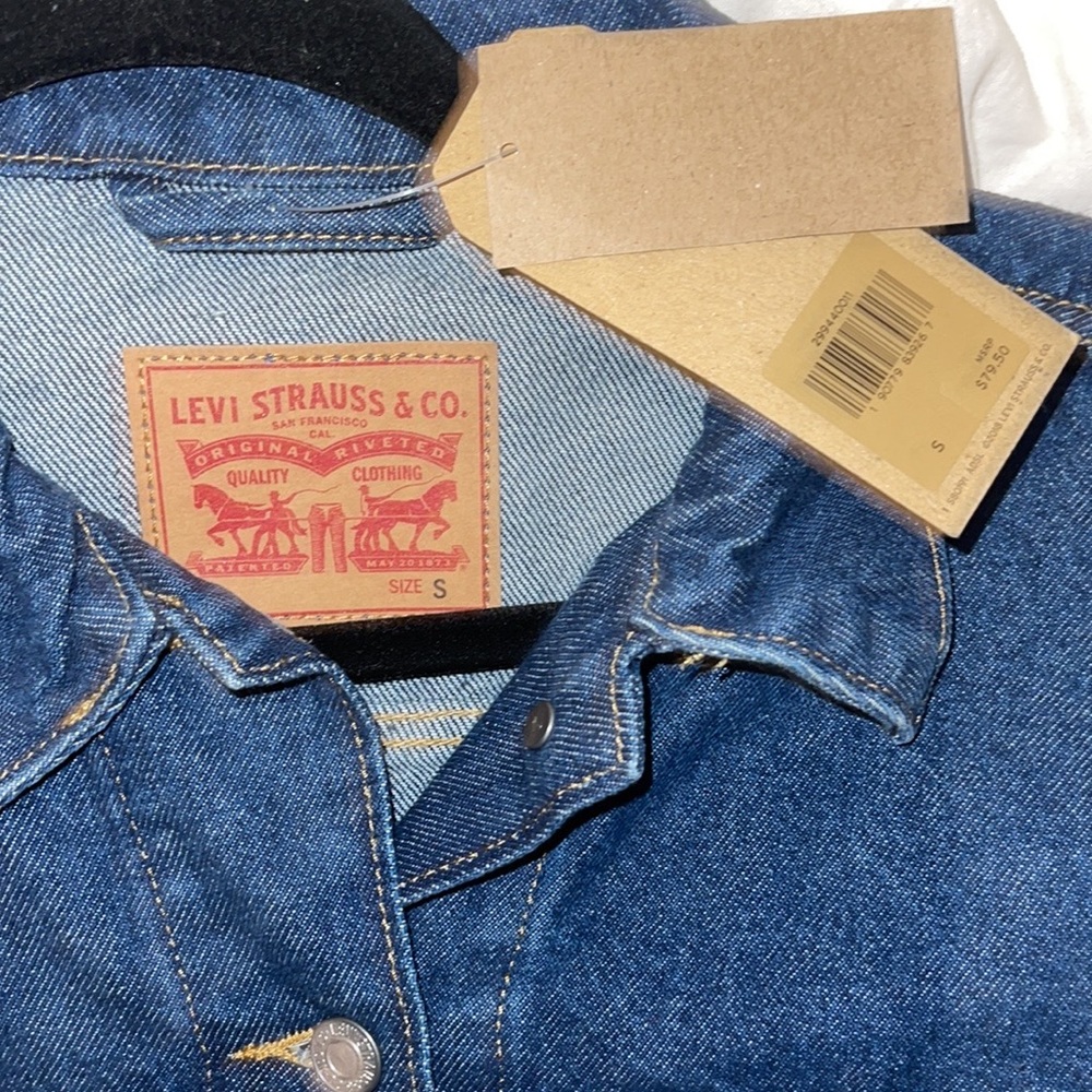 Jean jacket - Picture 2 of 3